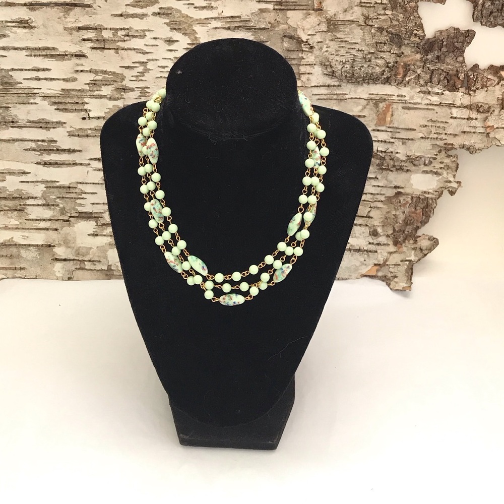 Vintage Glass Bead Necklace (Light Green)